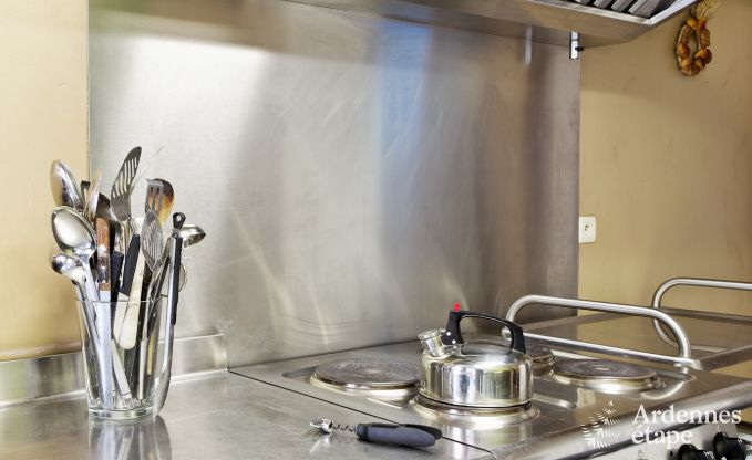 Ruim vakantiehuis in Durbuy: 26 personen, 9 kamers, hart van de Ardennen