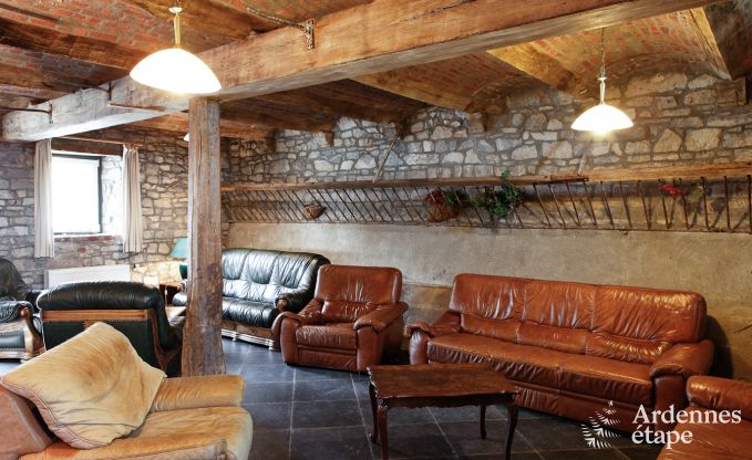 Vakantiehuis in Durbuy: 32 personen, 12 kamers, priv�tuin, hart van de Belgische Ardennen