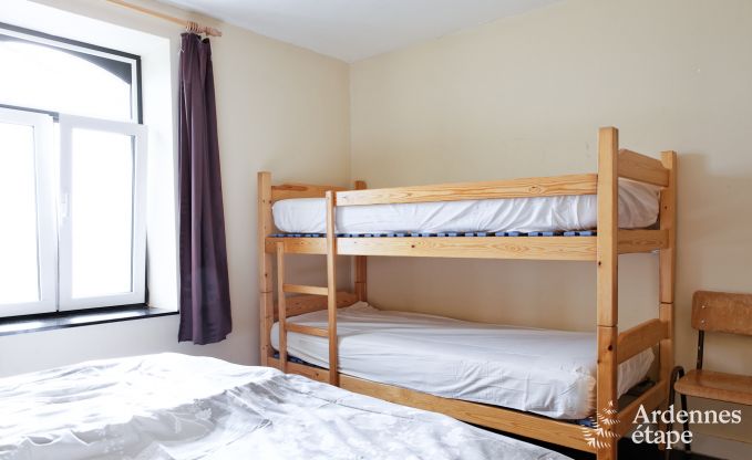 Vakantiehuis in Durbuy: 32 personen, 12 kamers, priv�tuin, hart van de Belgische Ardennen
