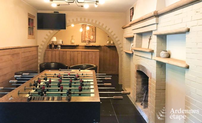 Kasteel in Erez�e voor 12/15 personen in de Ardennen