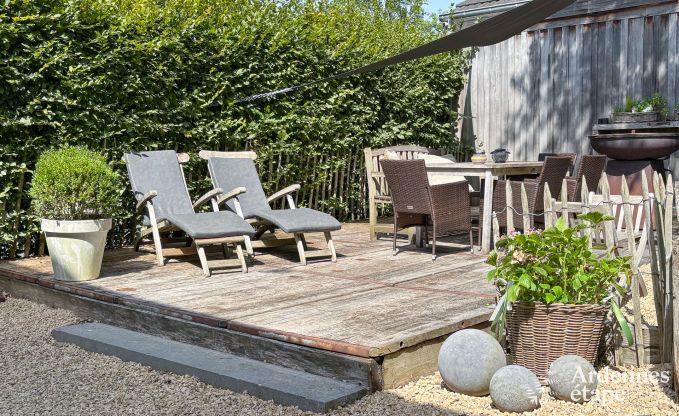 Charmante vakantiewoning voor 6 personen in �rez�e met 3 slaapkamers, priv�terras en houtkachel nabij de rustige Aisne-rivier