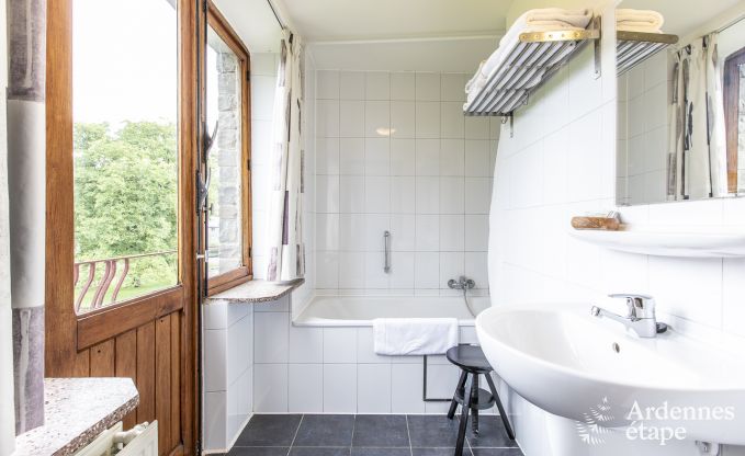 Vakantiehuis in Erez�e voor 40 personen in de Ardennen