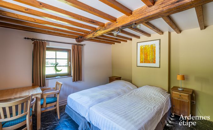 Vakantiehuis met overgedekte jacuzzi in Erez�e voor 16 personen in de Ardennen