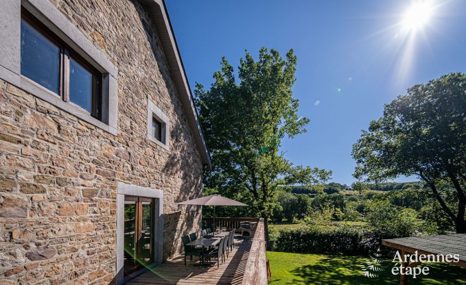 Vakantiehuis met overgedekte jacuzzi in Erez�e voor 16 personen in de Ardennen