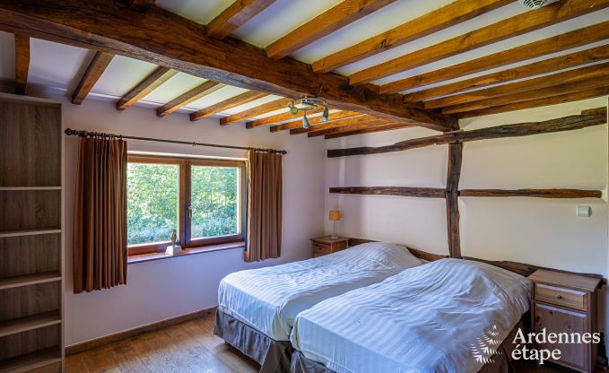 Vakantiehuis met overgedekte jacuzzi in Erez�e voor 16 personen in de Ardennen