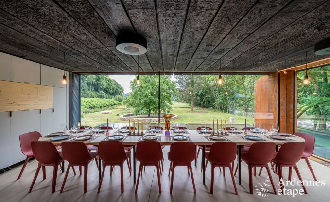 Uitzonderlijke vakantiewoning in Esneux voor 18 personen met 6 slaapkamers, infinity pool en buitenjaccuzi