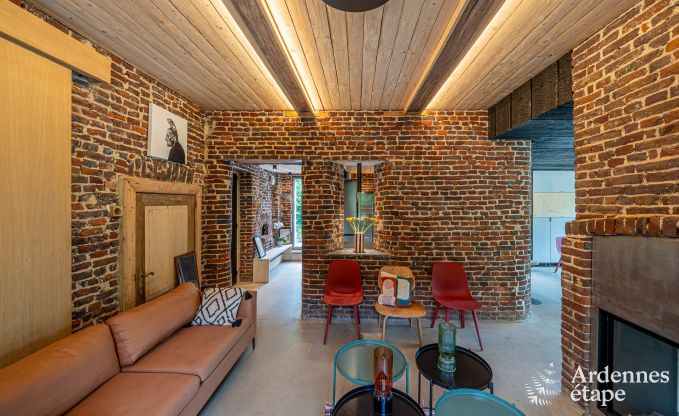 Afgelegen vakantiewoning in Esneux voor 12 personen met 6 slaapkamers, 7 badkamers, jacuzzi en zwembad