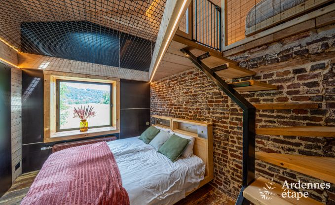 Afgelegen vakantiewoning in Esneux voor 12 personen met 6 slaapkamers, 7 badkamers, jacuzzi en zwembad