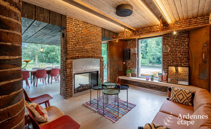 Afgelegen vakantiewoning in Esneux voor 12 personen met 6 slaapkamers, 7 badkamers, jacuzzi en zwembad