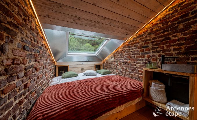 Afgelegen vakantiewoning in Esneux voor 12 personen met 6 slaapkamers, 7 badkamers, jacuzzi en zwembad