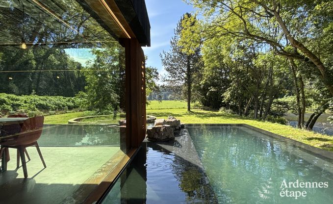 Afgelegen vakantiewoning in Esneux voor 12 personen met 6 slaapkamers, 7 badkamers, jacuzzi en zwembad