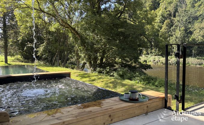 Afgelegen vakantiewoning in Esneux voor 12 personen met 6 slaapkamers, 7 badkamers, jacuzzi en zwembad