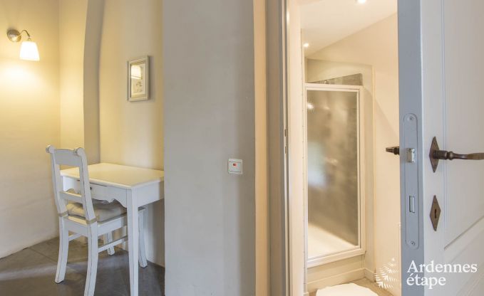 Authentiek vakantiehuis voor 32 personen in Maredsous, in de vallei van de Molign�e