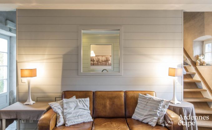 Authentiek vakantiehuis voor 32 personen in Maredsous, in de vallei van de Molign�e