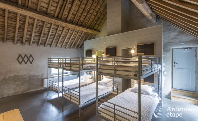 Authentiek vakantiehuis voor 32 personen in Maredsous, in de vallei van de Molign�e