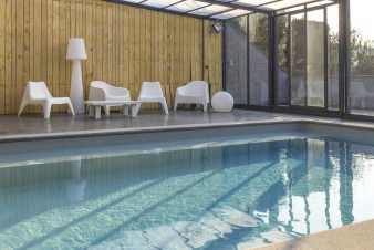 Luxe vakantiehuis voor 14 personen met zwembad en sauna in Ferrires