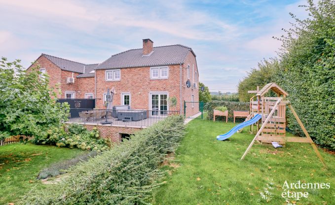 Ruime comfortabele vakantiewoning voor 10 personen in Voeren met priv�zwembad, jacuzzi en tuin