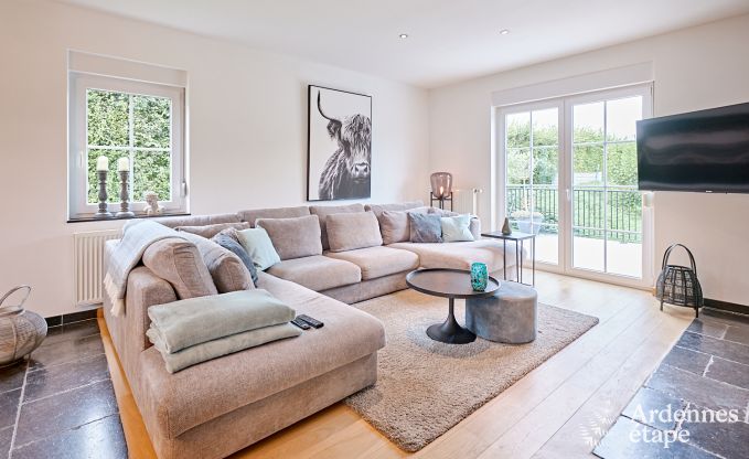 Ruime comfortabele vakantiewoning voor 10 personen in Voeren met priv�zwembad, jacuzzi en tuin