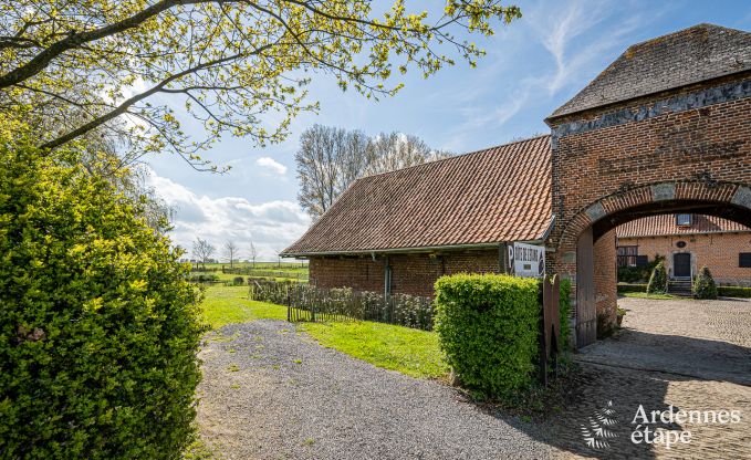 Appartement in Frasnes-lez-Anvaing voor 4/5 personen