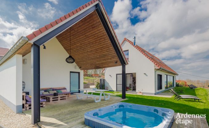 Luxe villa in Frasnes-lez-Anvaing