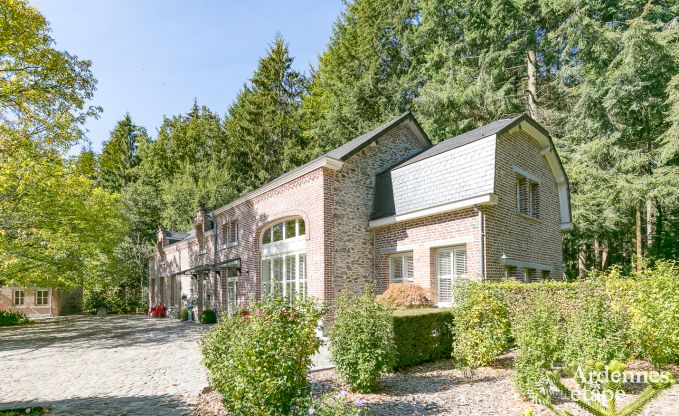 Luxe villa in Gedinne voor 18 personen in de Ardennen