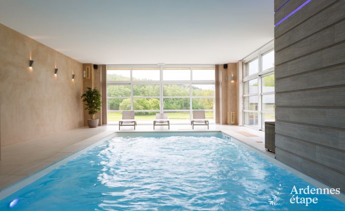 Luxueus vakantiehuis met zwembad voor groepen te huur in Gedinne
