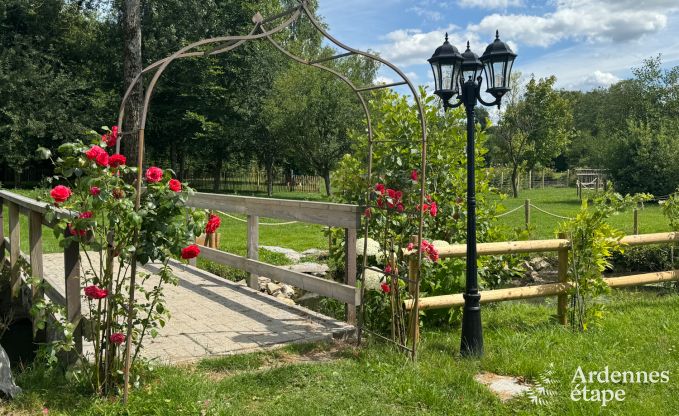 Charmant vakantiehuis voor 8 personen in Hamois met 4 slaapkamers, 3 badkamers, priv�tuin, speelruimte en terras aan het water