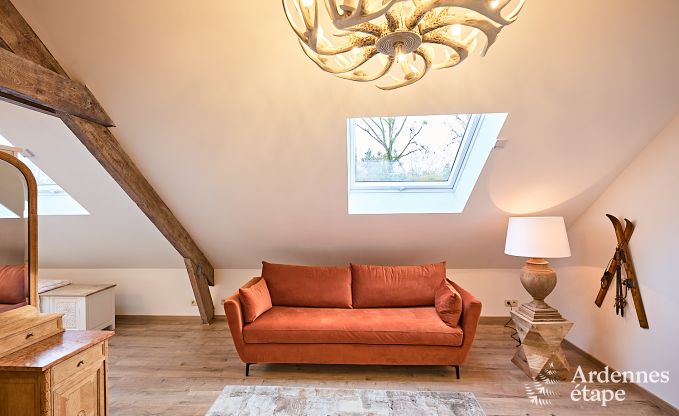 Charmant vakantiehuis voor 8 personen in Hamois met 4 slaapkamers, 3 badkamers, priv�tuin, speelruimte en terras aan het water