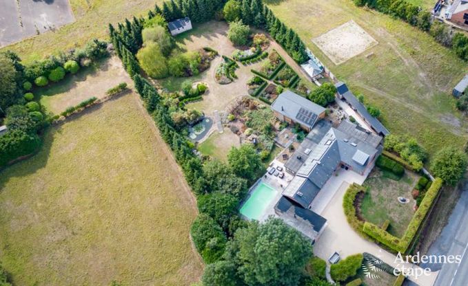 Ruime vakantiewoning voor 12 personen met zwembad en priv�tuin in Hamois, Ardennen
