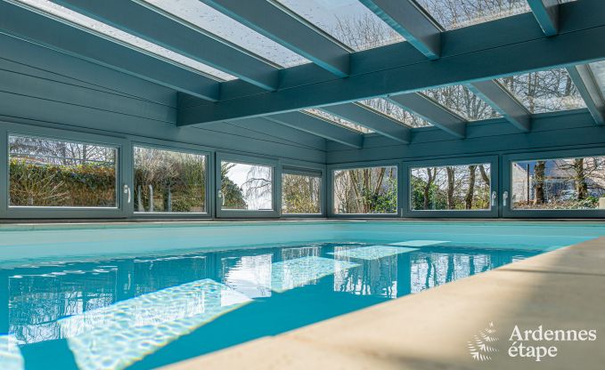 Ruime luxe villa met zwembad in Hastire, Ardennen