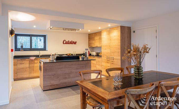 Luxe villa voor 14 personen in Havelange met priv�tuin en moderne voorzieningen in de Ardennen