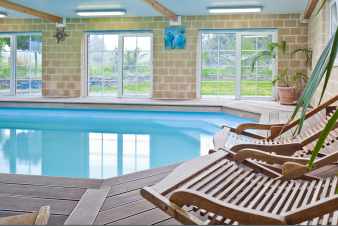 Prachtige villa met luxe wellness-faciliteiten en binnenzwembad in Hockai