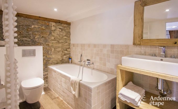 Modern ingerichte, ruime en hondvriendelijke luxe villa voor 8 personen in Hockai, Hoge Venen