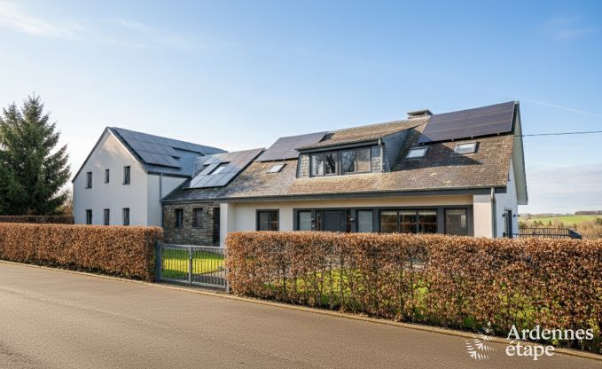 luxe villa in Houffalize: accommodatie voor 18 personen met zwembad, sauna en priv tuin in de Ardennen