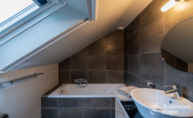 luxe villa in Houffalize: accommodatie voor 18 personen met zwembad, sauna en priv� tuin in de Ardennen