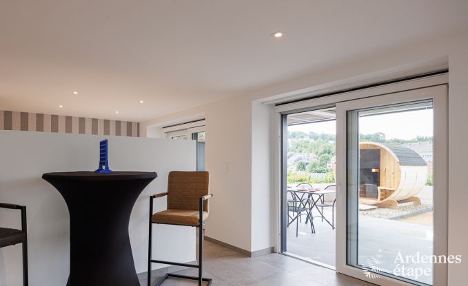 Hondvriendelijk vakantiehuis voor 8 personen in Houffalize