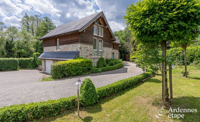 Gezellige villa in Jalhay voor 12/14 personen in de Ardennen