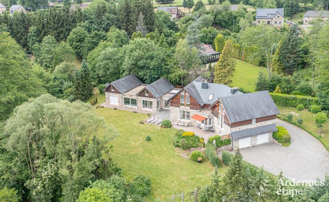 Gezellige villa in Jalhay voor 12/14 personen in de Ardennen