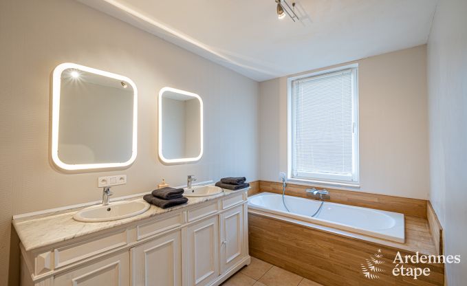 Gezellige villa in Jalhay voor 12/14 personen in de Ardennen