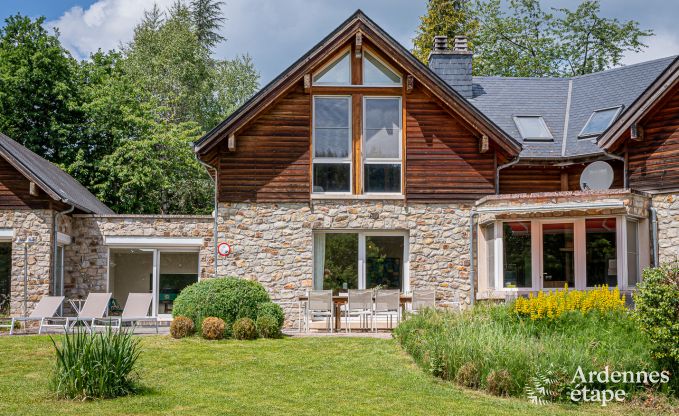Gezellige villa in Jalhay voor 12/14 personen in de Ardennen