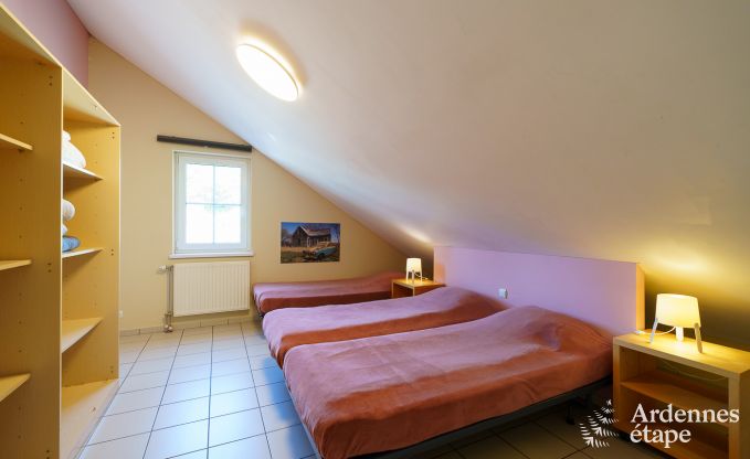 Vakantiehuis in L�glise, Ardennen, 32 personen, grote priv�tuin, sportfaciliteiten, spa, speelkamer, optimaal comfort