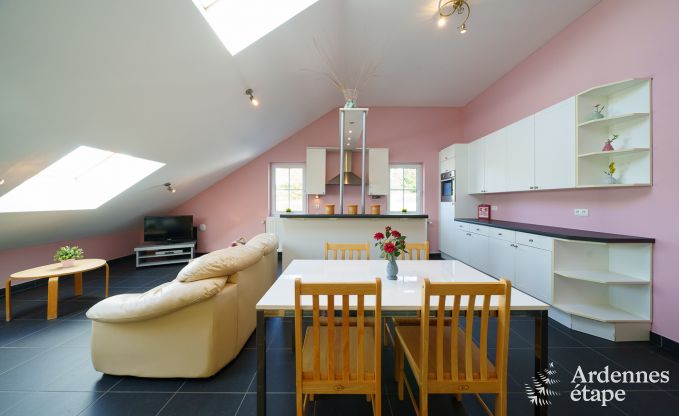 Vakantiehuis in L�glise, Ardennen, 32 personen, grote priv�tuin, sportfaciliteiten, spa, speelkamer, optimaal comfort