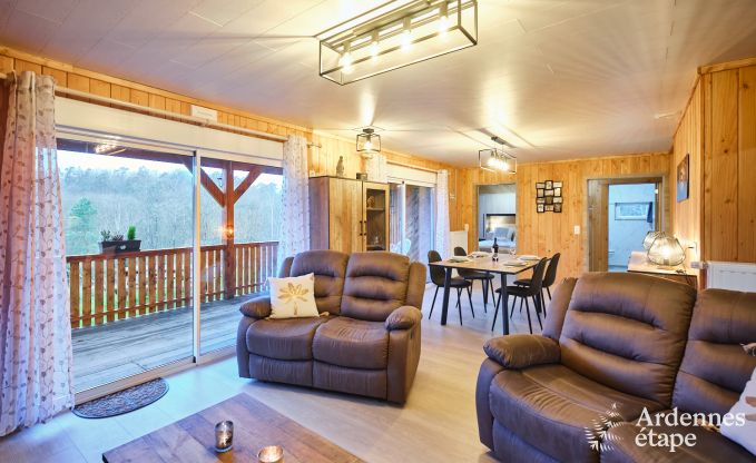 Rust verzekerd in deze charmante chalet voor 4 personen met hottub in de natuurlijke omgeving van Libin