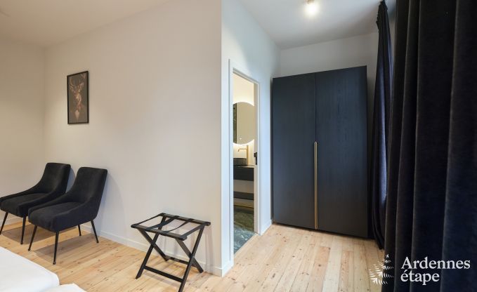 Kasteel in Libin: elegant verblijf voor 40 personen met uitgebreide voorzieningen