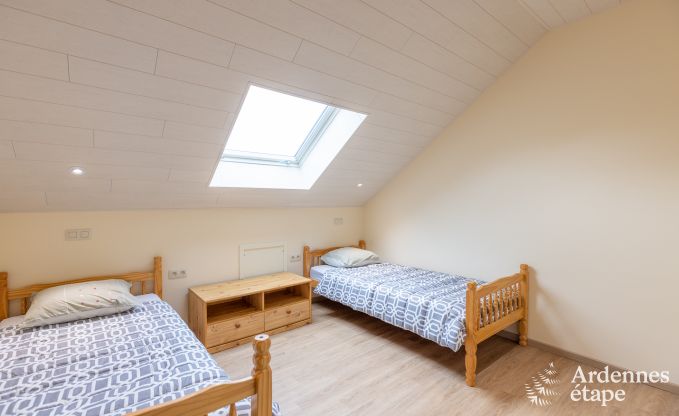 Kindvriendelijk vakantiehuis in Libramont voor 22 personen met tuin en speelkamer