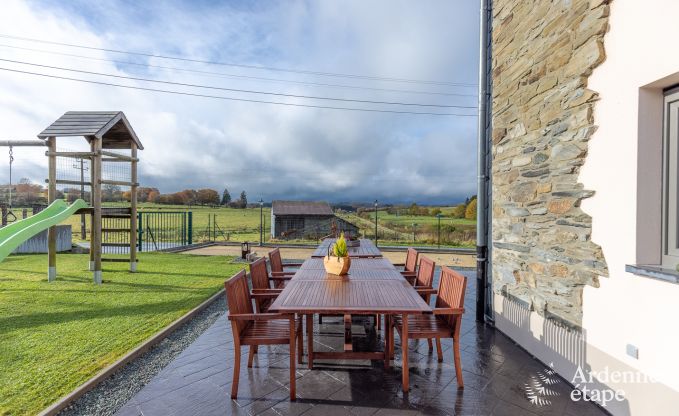 Kindvriendelijk vakantiehuis in Libramont voor 22 personen met tuin en speelkamer