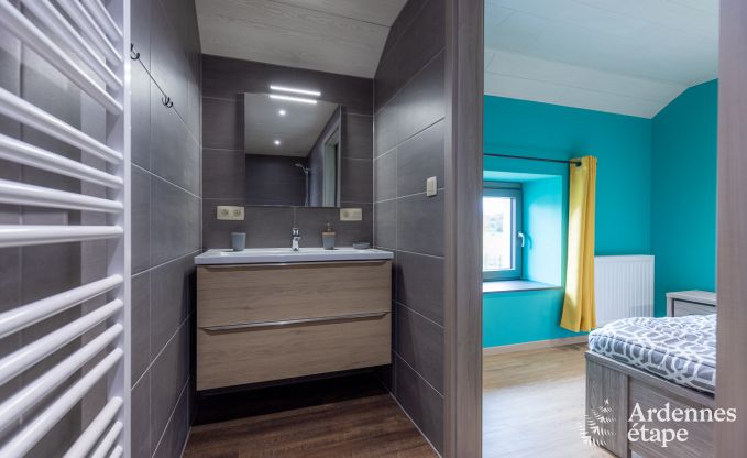 Kindvriendelijk vakantiehuis in Libramont voor 22 personen met tuin en speelkamer