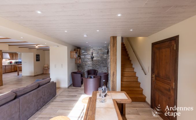 Kindvriendelijk vakantiehuis in Libramont voor 22 personen met tuin en speelkamer