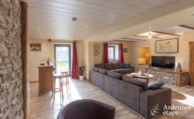 Kindvriendelijk vakantiehuis in Libramont voor 22 personen met tuin en speelkamer