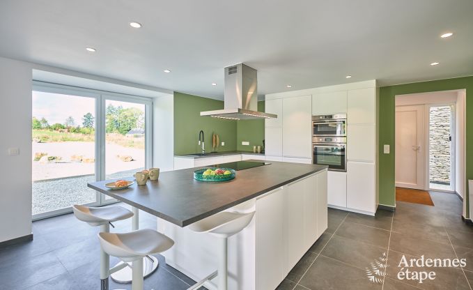 Vakantiewoning in Libramont voor 8  10 personen met speelkamer, terras en tuin in de Ardennen